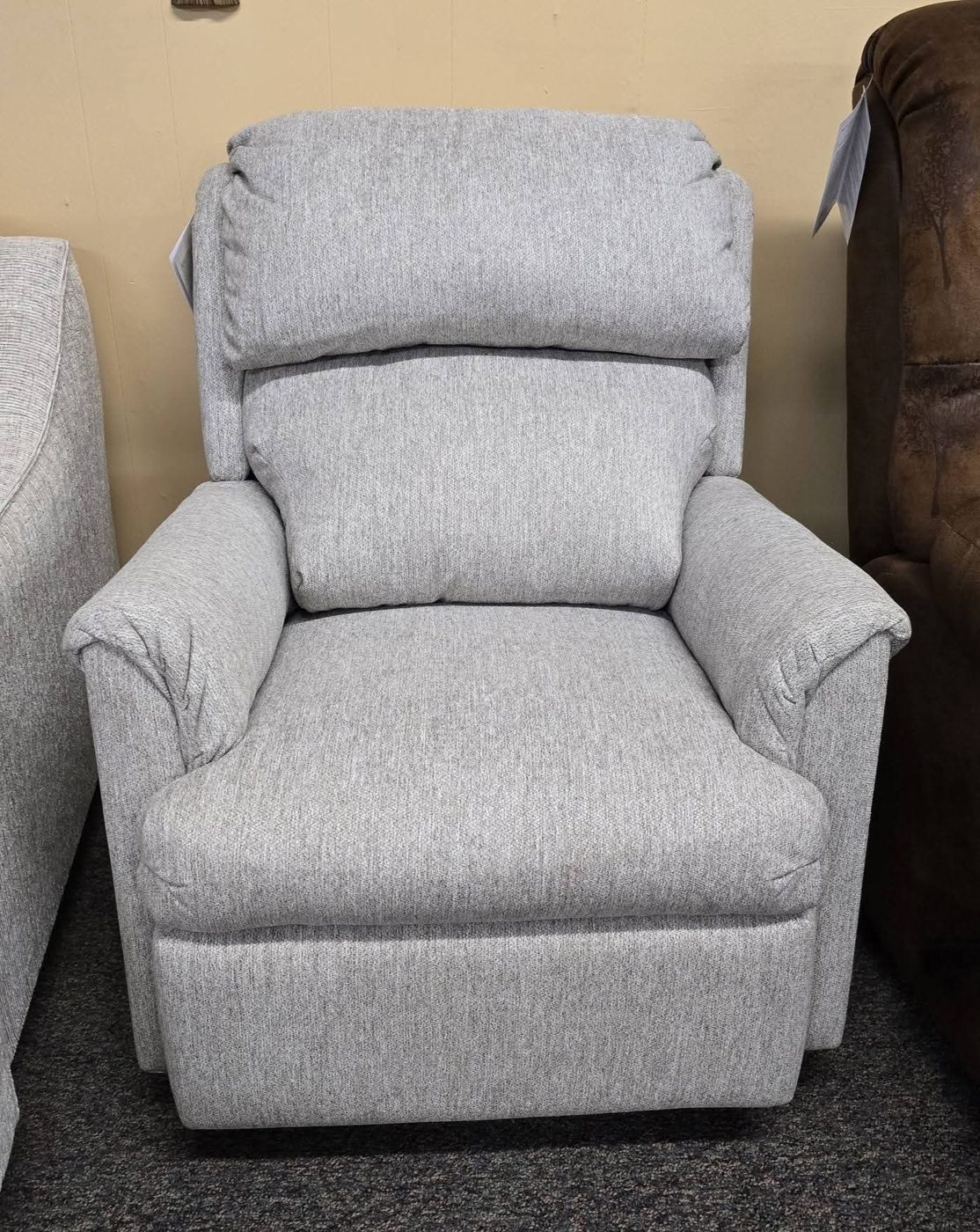 Swivel Rocker Recliner in Hera Stone